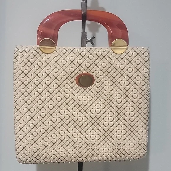 Vtg. WHITING & DAVIS MESH PURSE w/ Tortoise Lucite Handles - Picture 1 of 8